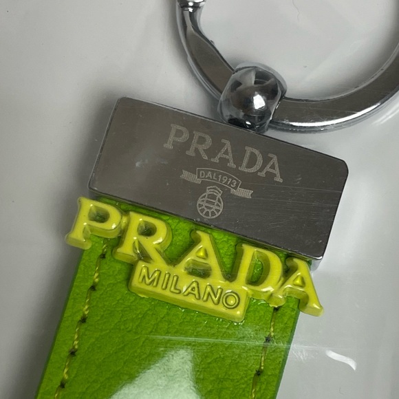 NWT Prada Beauty Fashion Keychain - Picture 3 of 4